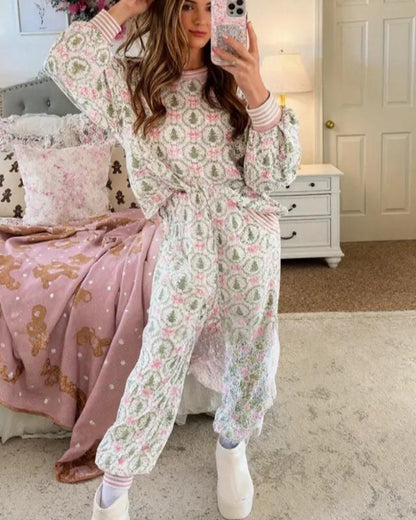 Women’s Christmas Tree & Bow Print Loungewear Set – Soft Cozy Two-Piece Pajamas