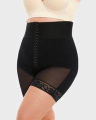 Pantalones cortos de cintura ultra alta con diseño esculpido y deshuesado